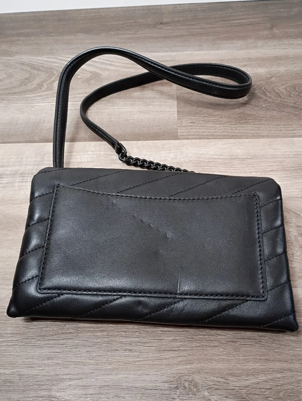 Tory Burch Classic Casual Black Quilted Chevron Leather Kira Crossbody Handbag